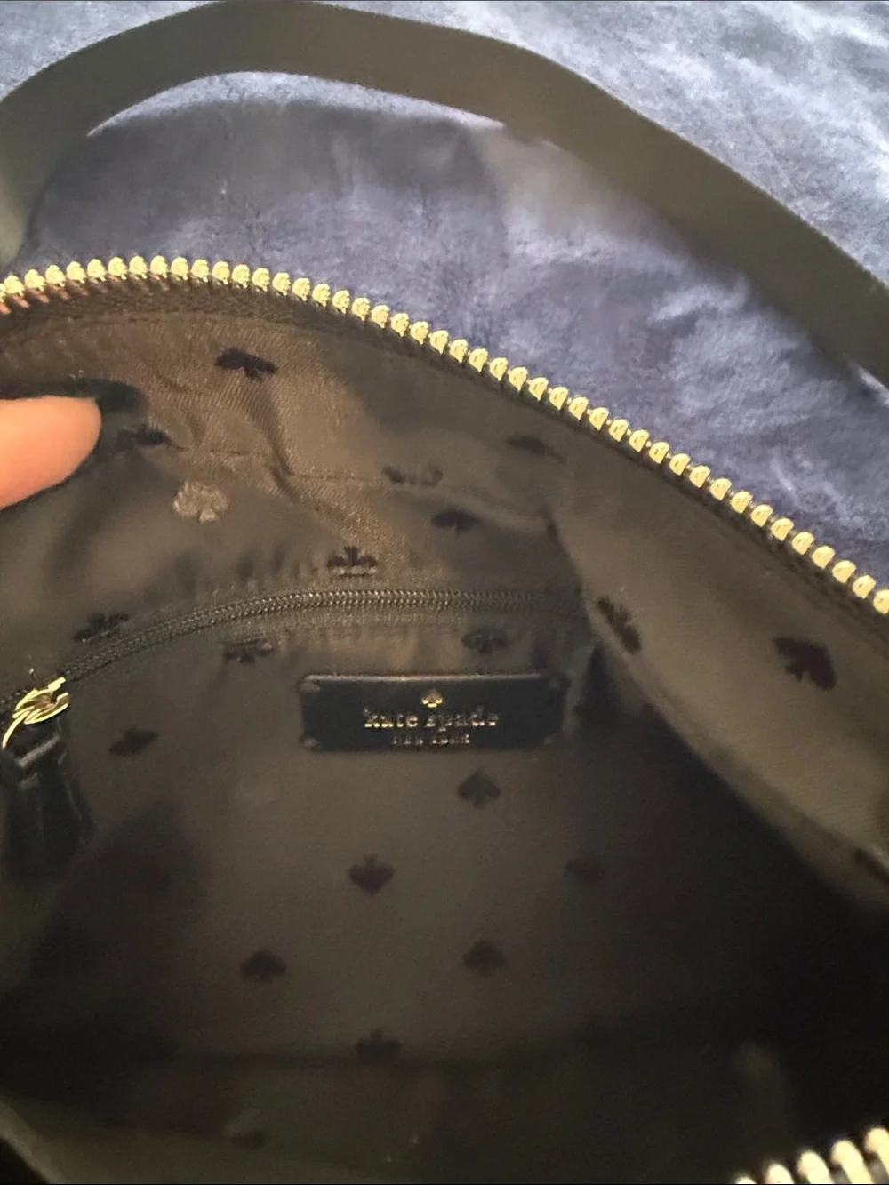 kate spade Black Floral Crossbody with Coin Pouch (Cream Flowers)